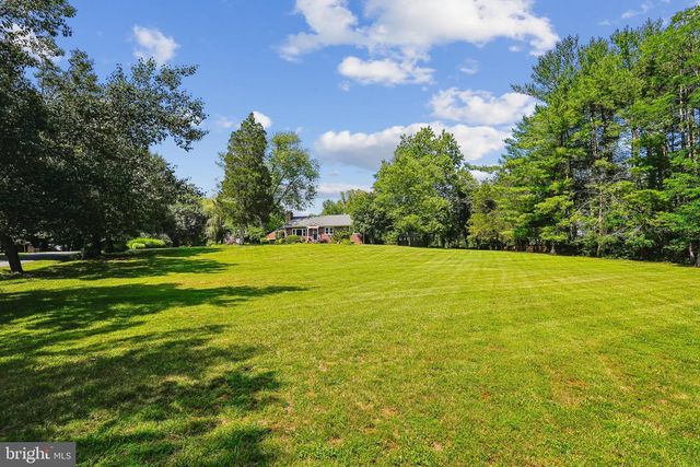 6251 WOODFAIR DR, Fairfax Station, VA 22039