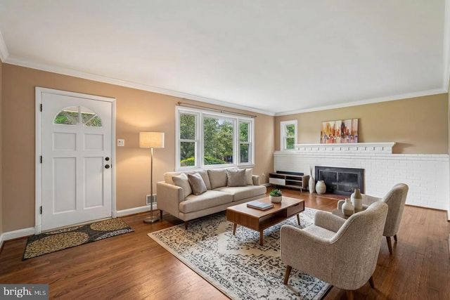 6251 WOODFAIR DR, Fairfax Station, VA 22039