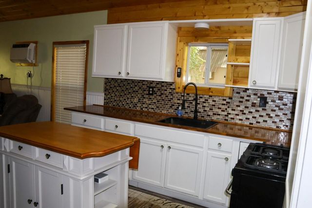 410 Lakeview Drive, Cleveland, TX 77327