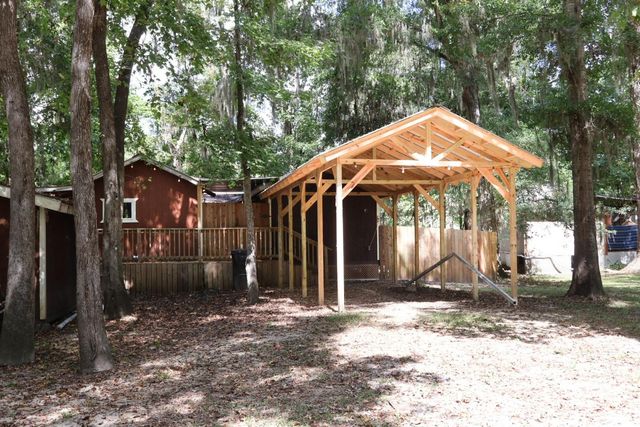 410 Lakeview Drive, Cleveland, TX 77327