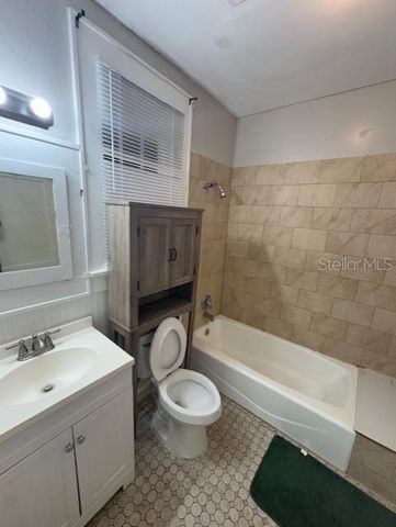 213 8TH STREET NE, Winter Haven, FL 33881