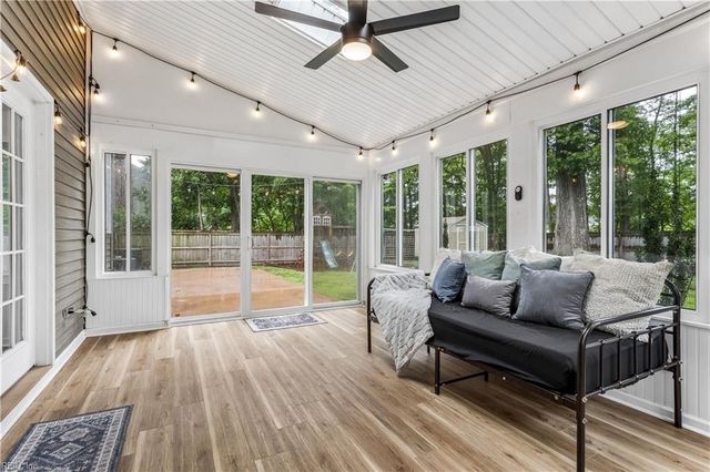 129 Stone Lake Court, Yorktown, VA 23693
