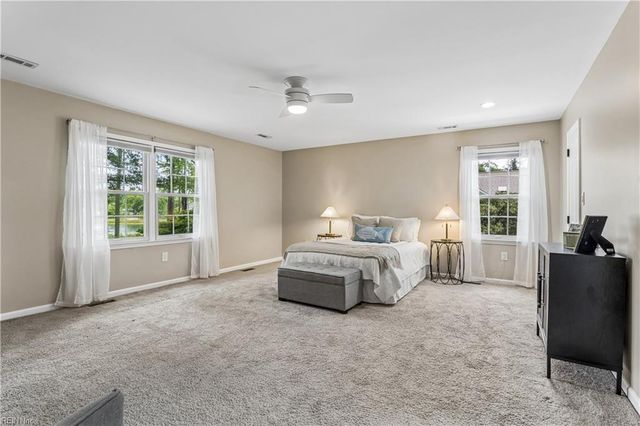 129 Stone Lake Court, Yorktown, VA 23693
