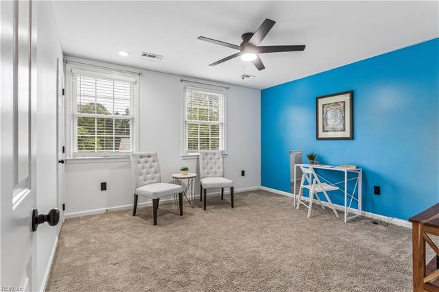129 Stone Lake Court, Yorktown, VA 23693