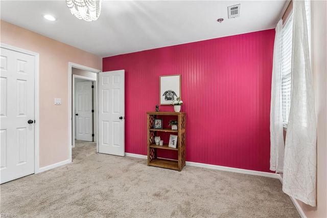 129 Stone Lake Court, Yorktown, VA 23693