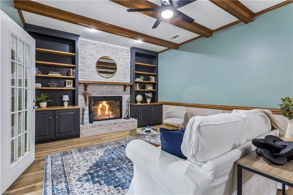 129 Stone Lake Court, Yorktown, VA 23693