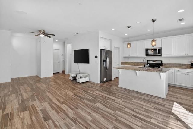 31554 Alicante Loop, Winchester, CA 92596