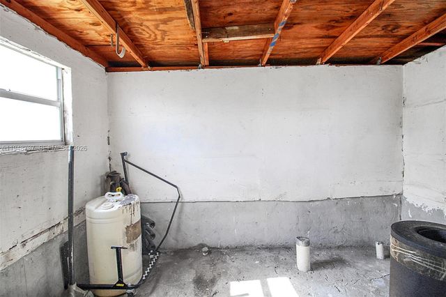 1311 SW 33rd Ter, Fort Lauderdale, FL 33312