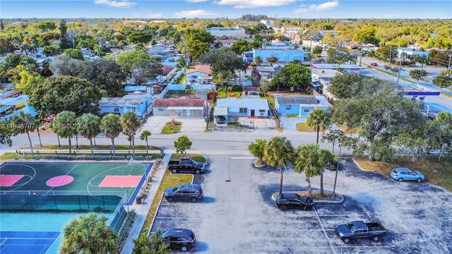 1311 SW 33rd Ter, Fort Lauderdale, FL 33312