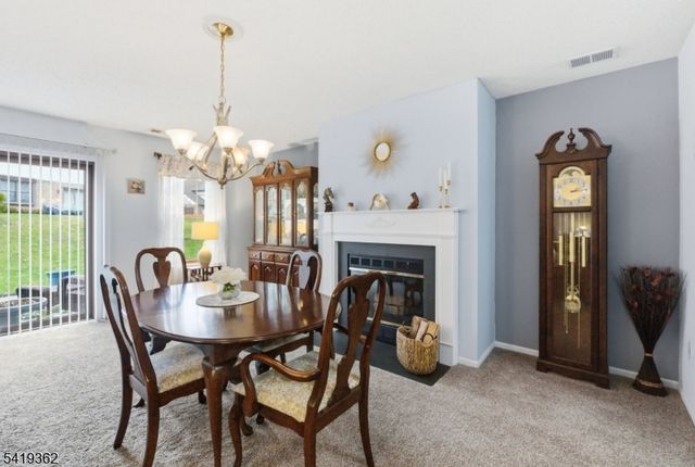 10 Betty Ct, Lebanon Boro, NJ 08833