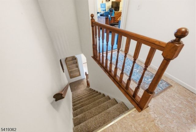 10 Betty Ct, Lebanon Boro, NJ 08833