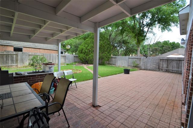 12110 Laurel Court, Stafford, TX 77477