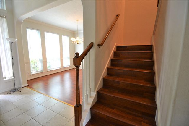 12110 Laurel Court, Stafford, TX 77477
