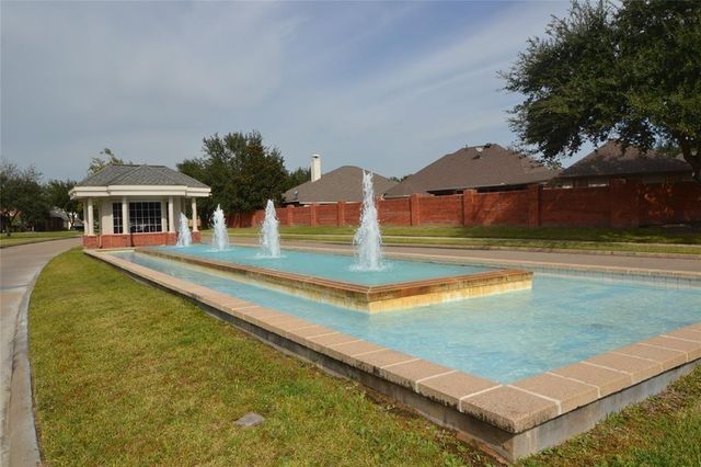 12110 Laurel Court, Stafford, TX 77477