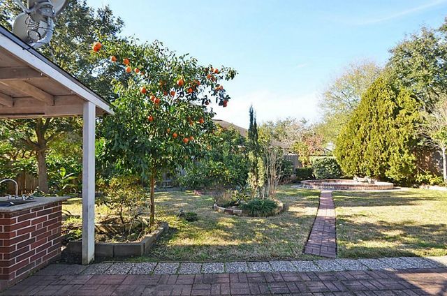 12110 Laurel Court, Stafford, TX 77477