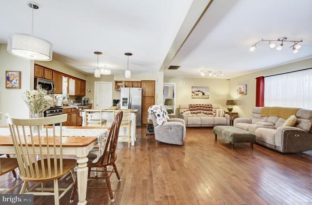 6188 MARYLAND AVE, Mays Landing, NJ 08330