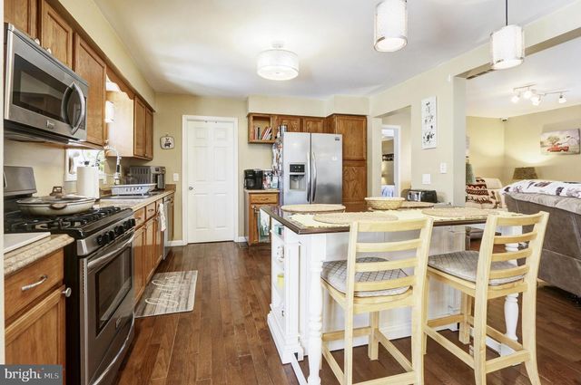 6188 MARYLAND AVE, Mays Landing, NJ 08330