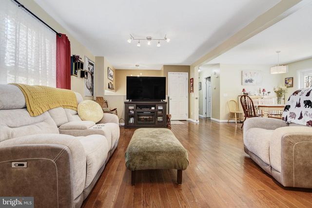 6188 MARYLAND AVE, Mays Landing, NJ 08330