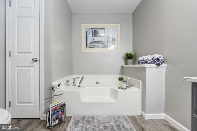 6188 MARYLAND AVE, Mays Landing, NJ 08330