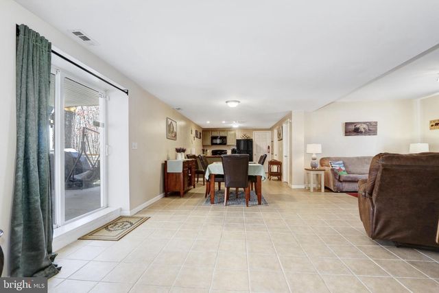 6188 MARYLAND AVE, Mays Landing, NJ 08330