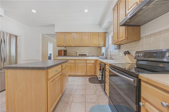 908 Bahama WAY, Chesapeake, VA 23322