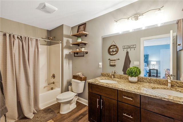 842 Conneross Road, Townville, SC 29689