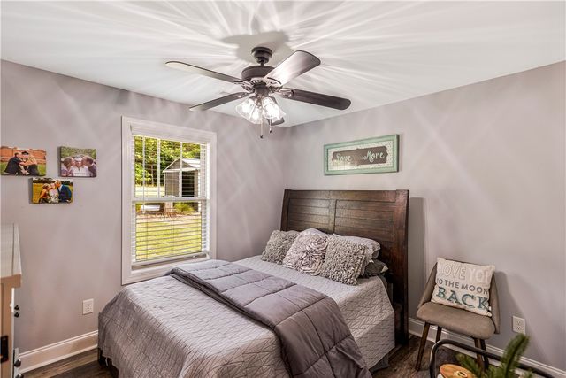 842 Conneross Road, Townville, SC 29689