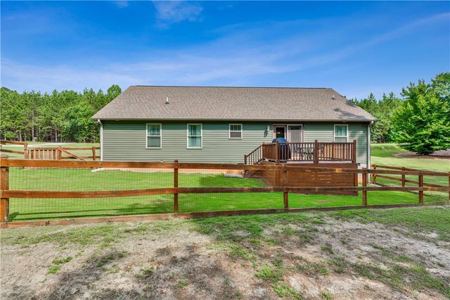 842 Conneross Road, Townville, SC 29689