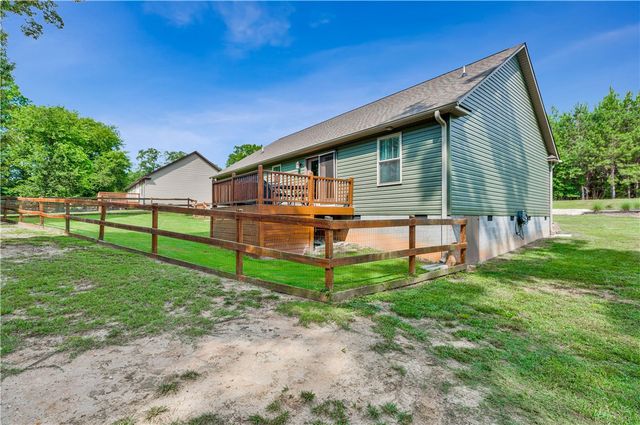 842 Conneross Road, Townville, SC 29689