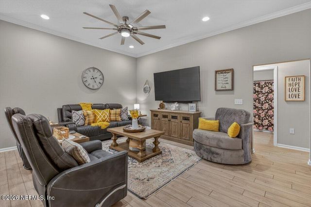 226 GLASGOW Drive, Jacksonville, FL 32259