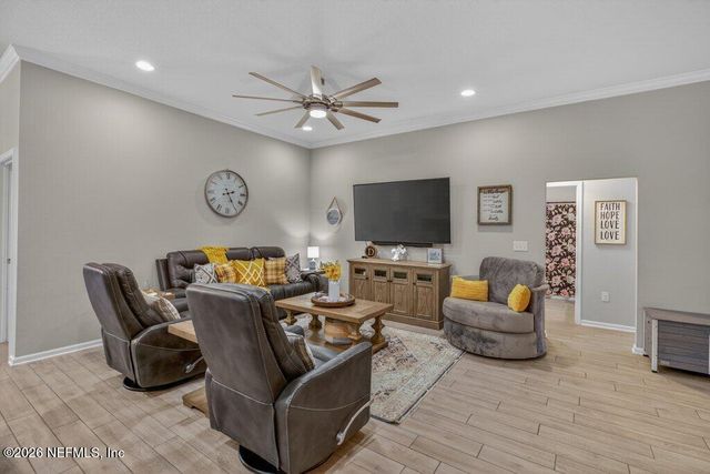 226 GLASGOW Drive, Jacksonville, FL 32259