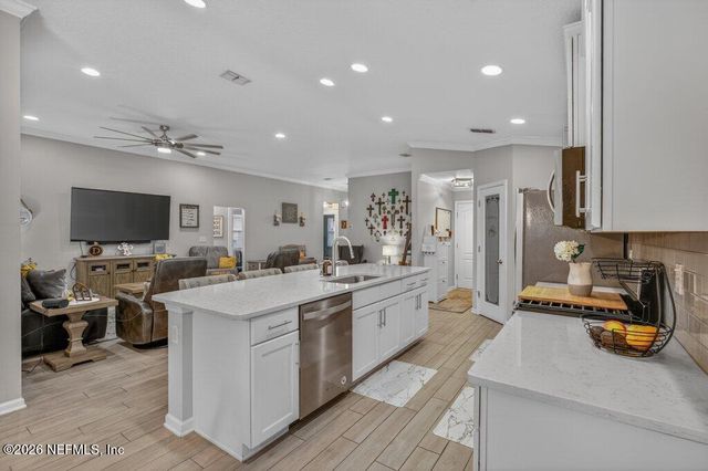 226 GLASGOW Drive, Jacksonville, FL 32259