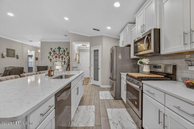 226 GLASGOW Drive, Jacksonville, FL 32259