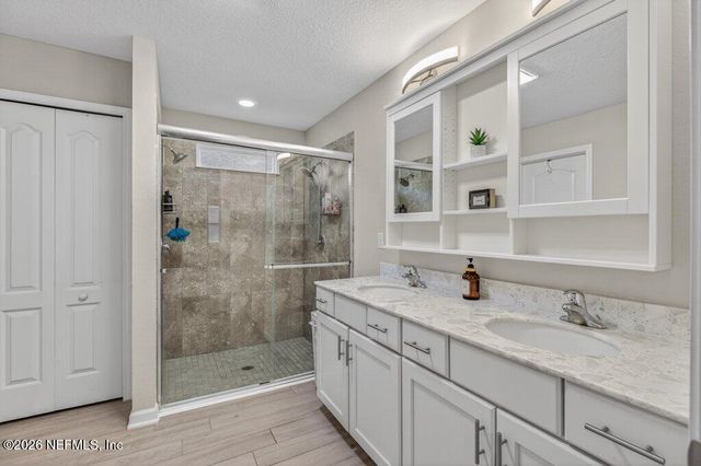 226 GLASGOW Drive, Jacksonville, FL 32259