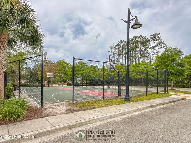 226 GLASGOW Drive, Jacksonville, FL 32259