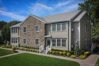 99 Prospect Street 5E, Babylon, NY 11702