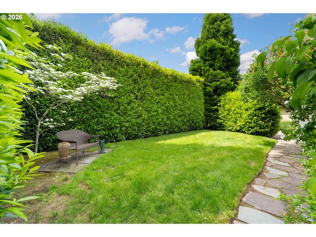 3311 Ne TILLAMOOK St, Portland, OR 97212