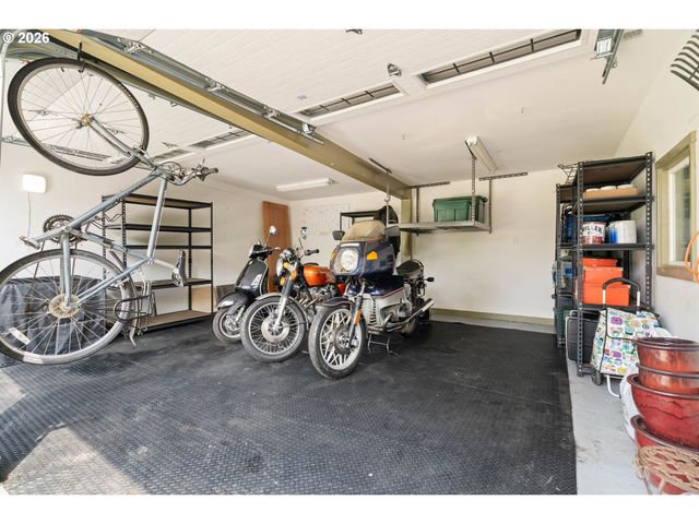 3311 Ne TILLAMOOK St, Portland, OR 97212