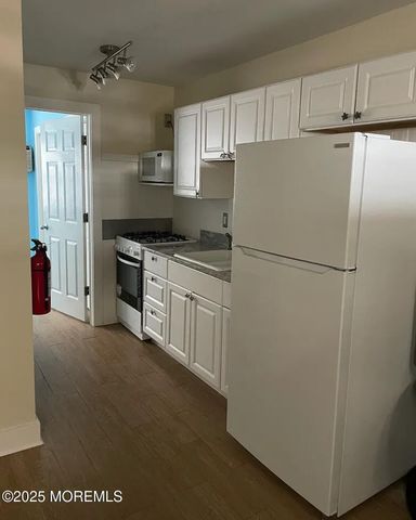 2204 Grand Central Avenue 6, Lavallette, NJ 08735