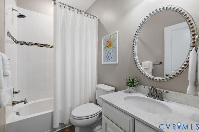 17513 Great Falls Cir, Moseley, VA 23120