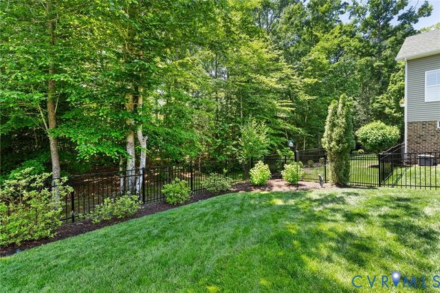 17513 Great Falls Cir, Moseley, VA 23120