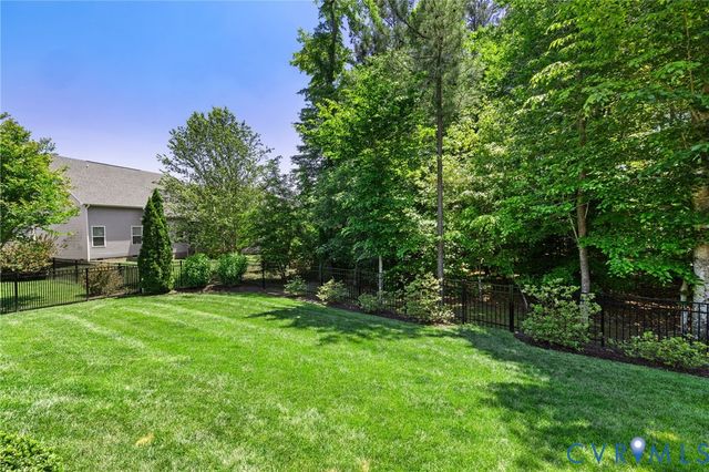 17513 Great Falls Cir, Moseley, VA 23120