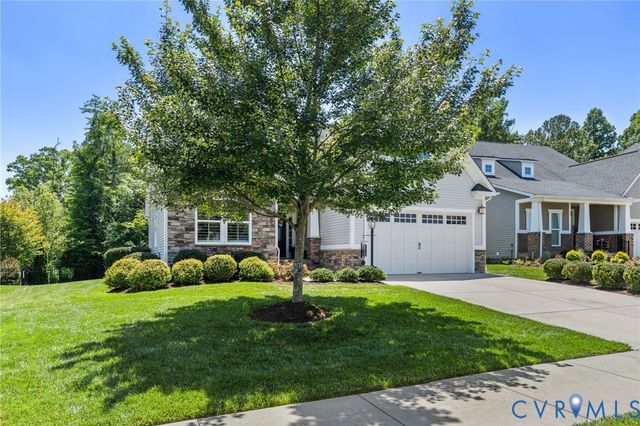 17513 Great Falls Cir, Moseley, VA 23120