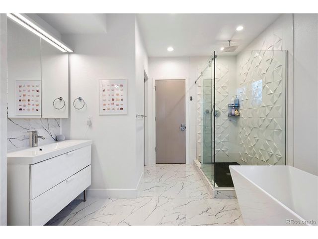 2037 Hooker St, Denver, CO 80211