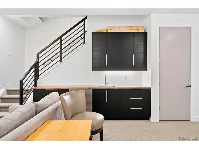 2037 Hooker St, Denver, CO 80211