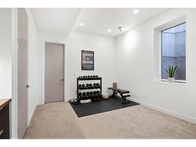 2037 Hooker St, Denver, CO 80211