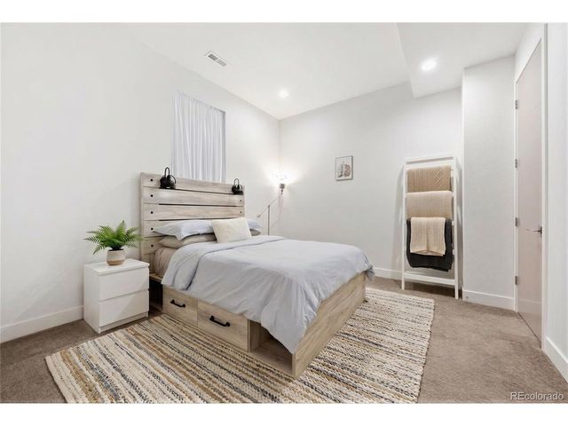 2037 Hooker St, Denver, CO 80211