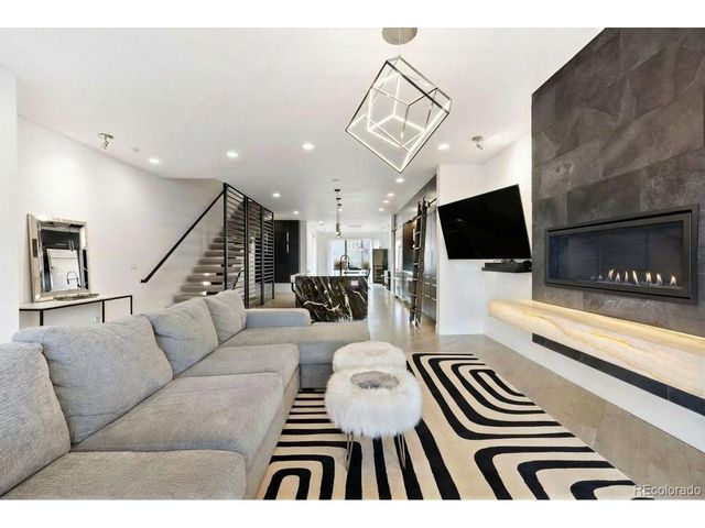 2037 Hooker St, Denver, CO 80211