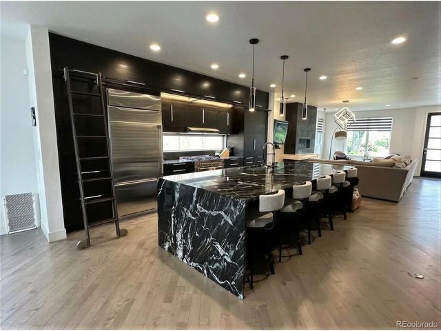 2037 Hooker St, Denver, CO 80211