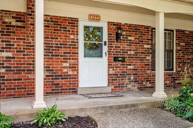 8134 Lake Terrace, Louisville, KY 40222